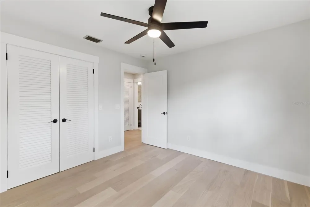 2218 HENNESEN DRIVE Clearwater, FL 33764