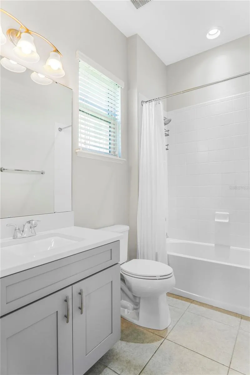 10427 ROYAL CYPRESS WAY Orlando, FL 32836