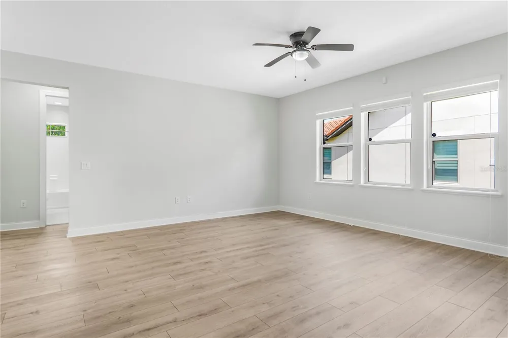 10427 ROYAL CYPRESS WAY Orlando, FL 32836