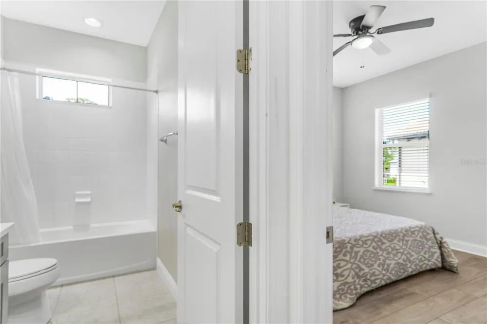 10427 ROYAL CYPRESS WAY Orlando, FL 32836