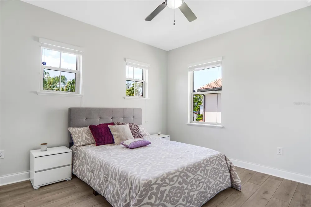 10427 ROYAL CYPRESS WAY Orlando, FL 32836