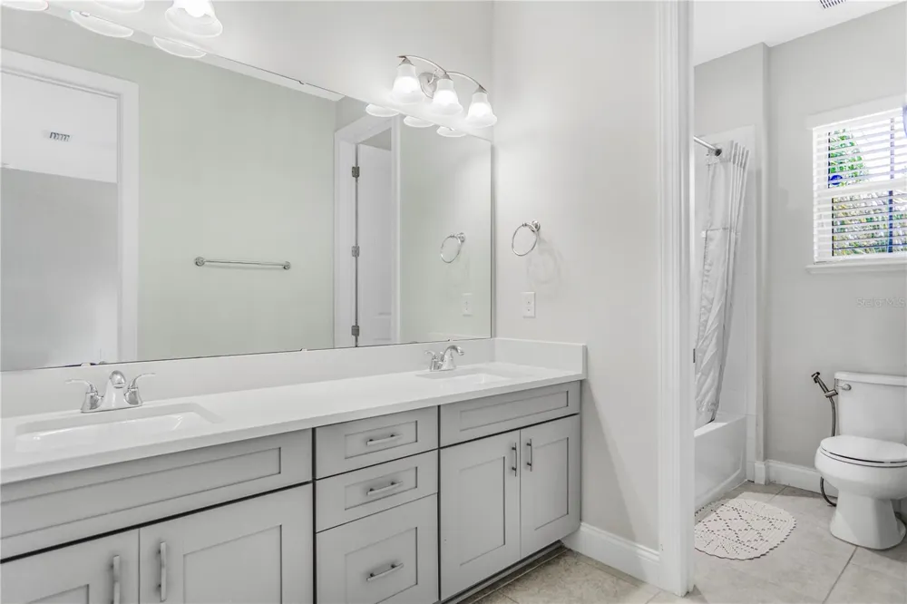 10427 ROYAL CYPRESS WAY Orlando, FL 32836