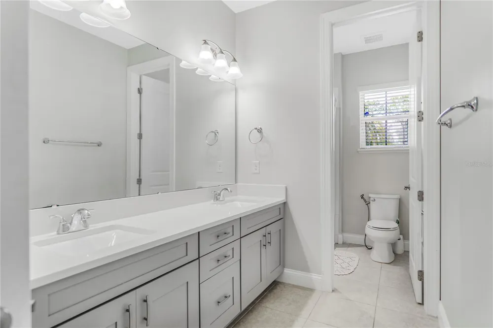 10427 ROYAL CYPRESS WAY Orlando, FL 32836