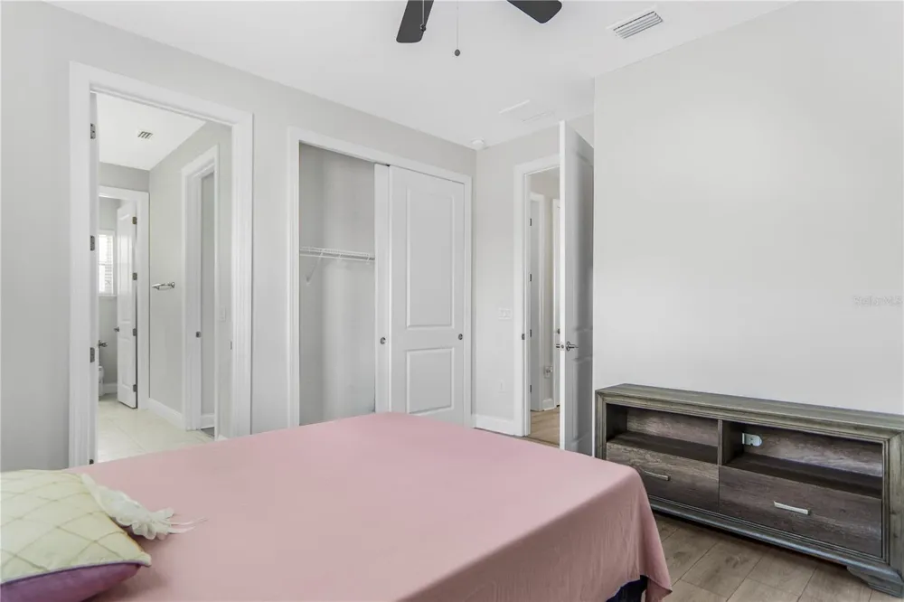 10427 ROYAL CYPRESS WAY Orlando, FL 32836