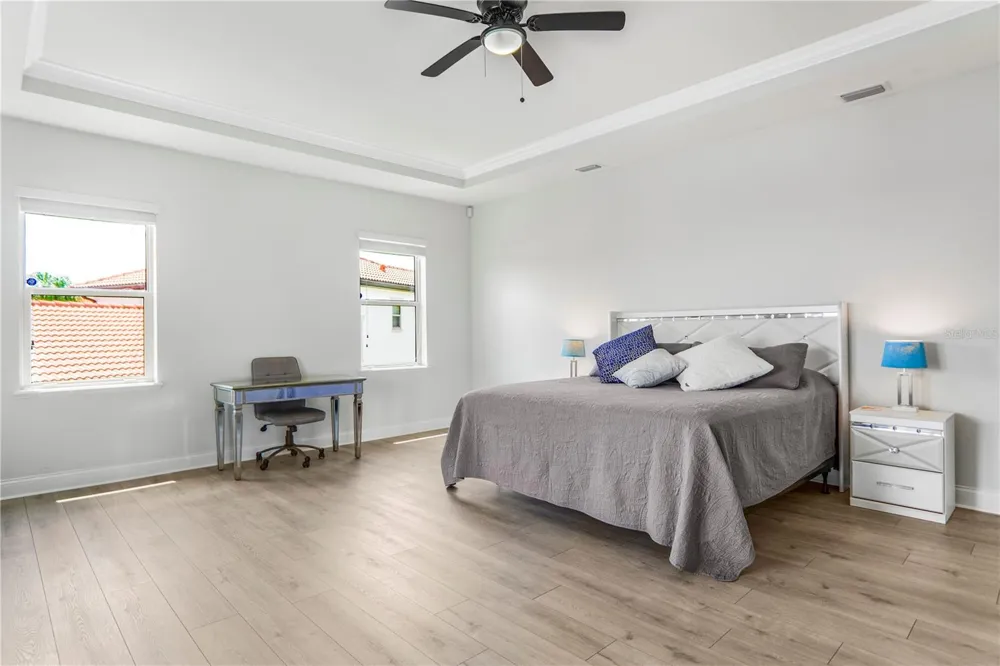10427 ROYAL CYPRESS WAY Orlando, FL 32836