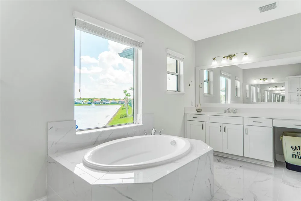 10427 ROYAL CYPRESS WAY Orlando, FL 32836