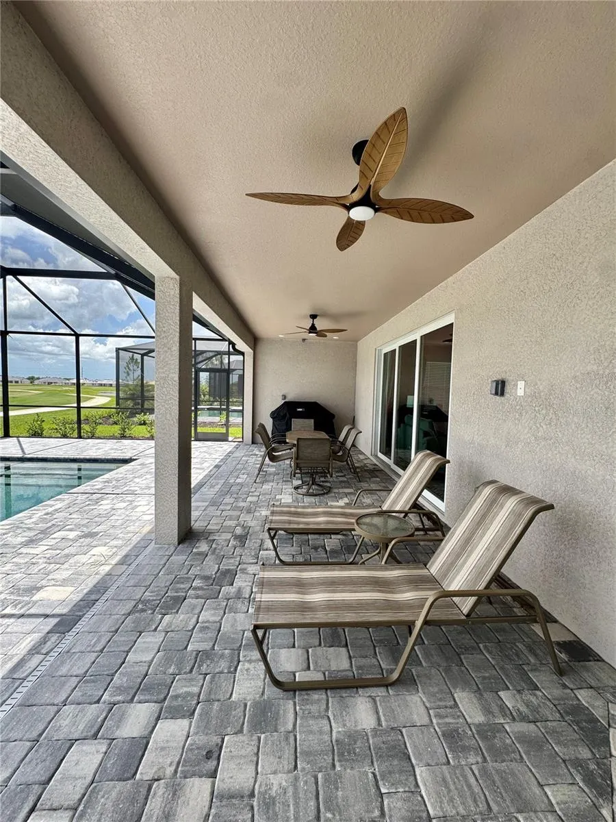 19146 CHERRYSTONE WAY Lakewood Ranch, FL 34211