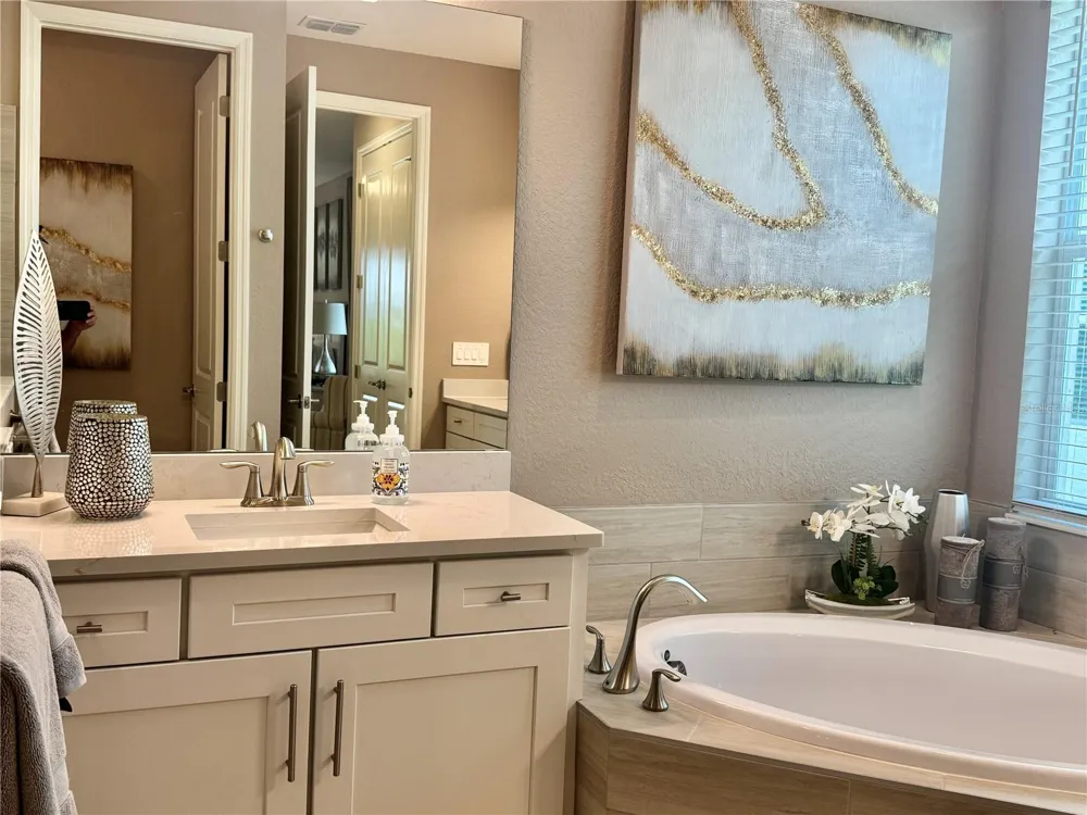 19146 CHERRYSTONE WAY Lakewood Ranch, FL 34211
