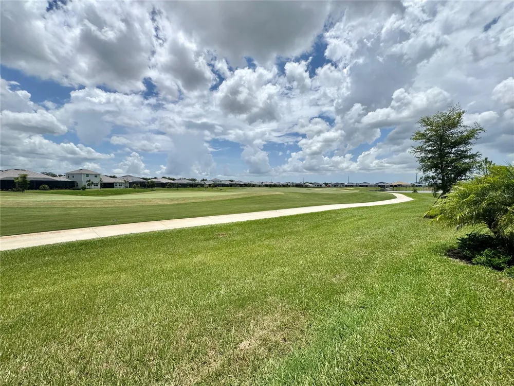19146 CHERRYSTONE WAY Lakewood Ranch, FL 34211