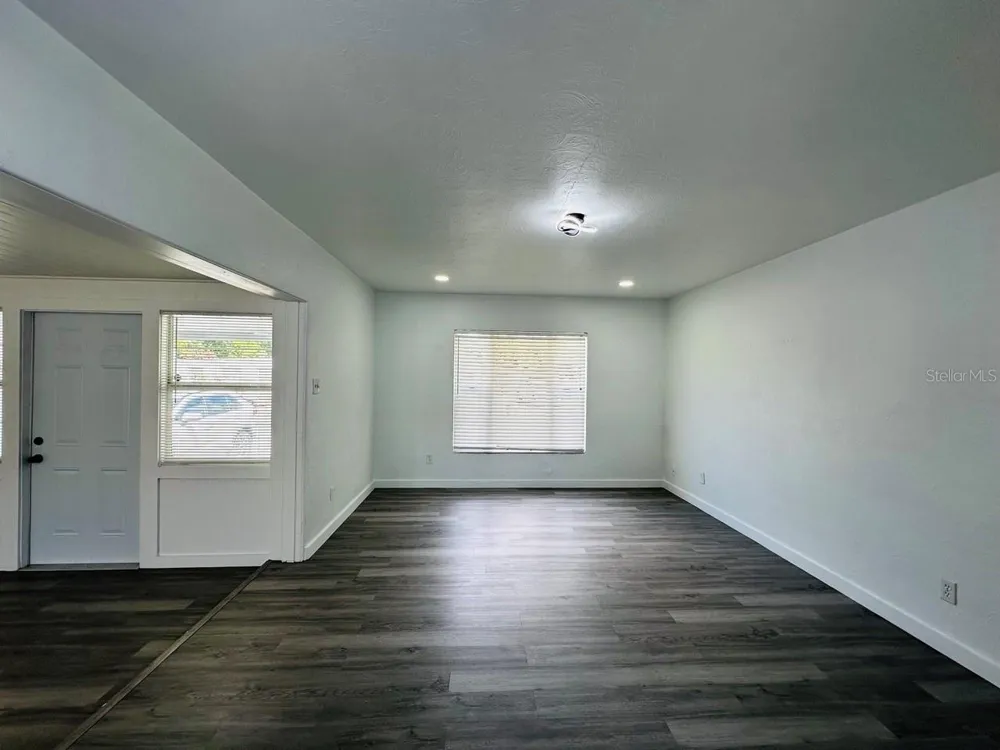 136 LYNBROOK DRIVE Orlando, FL 32807