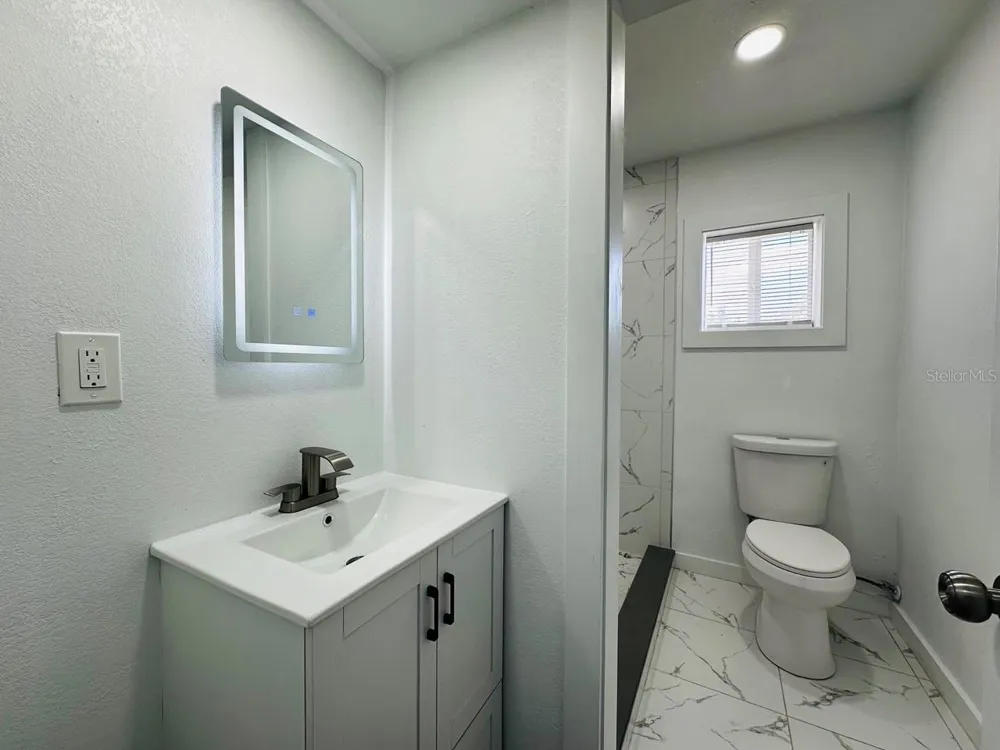 136 LYNBROOK DRIVE Orlando, FL 32807