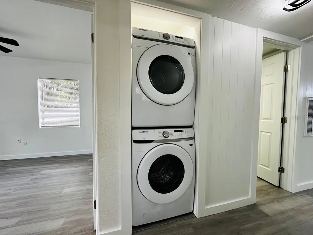 136 LYNBROOK DRIVE Orlando, FL 32807