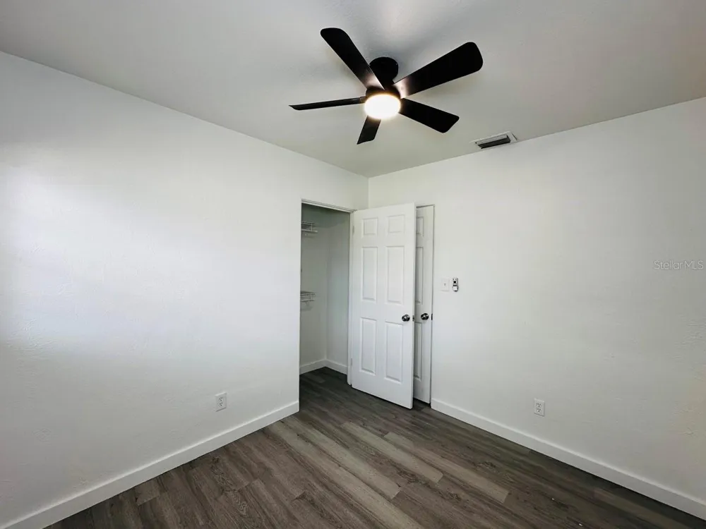 136 LYNBROOK DRIVE Orlando, FL 32807