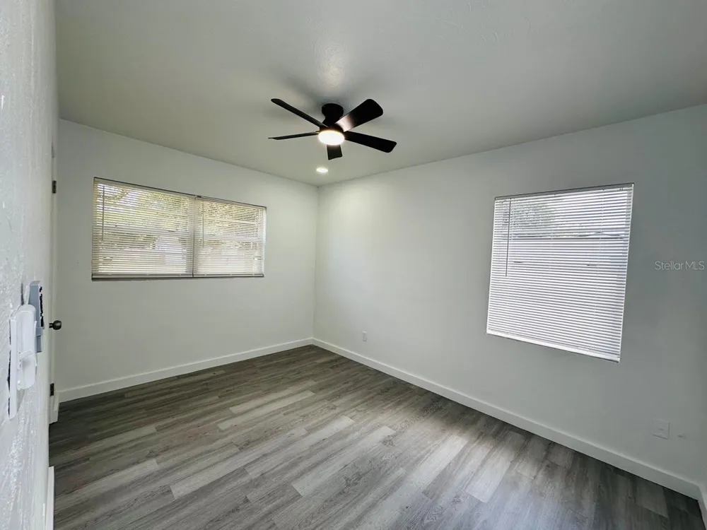 136 LYNBROOK DRIVE Orlando, FL 32807