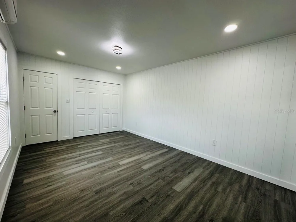 136 LYNBROOK DRIVE Orlando, FL 32807