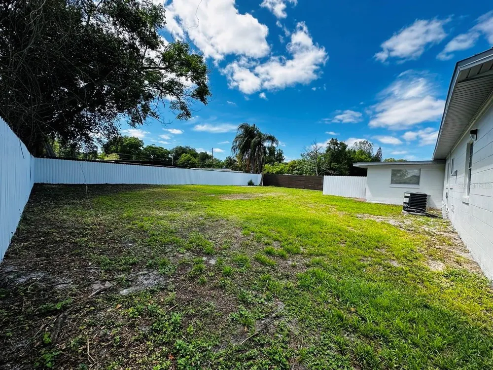 136 LYNBROOK DRIVE Orlando, FL 32807