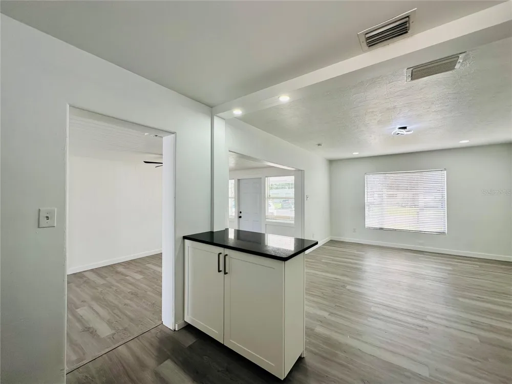 136 LYNBROOK DRIVE Orlando, FL 32807