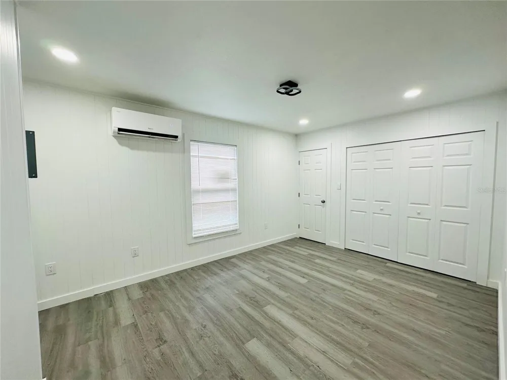 136 LYNBROOK DRIVE Orlando, FL 32807
