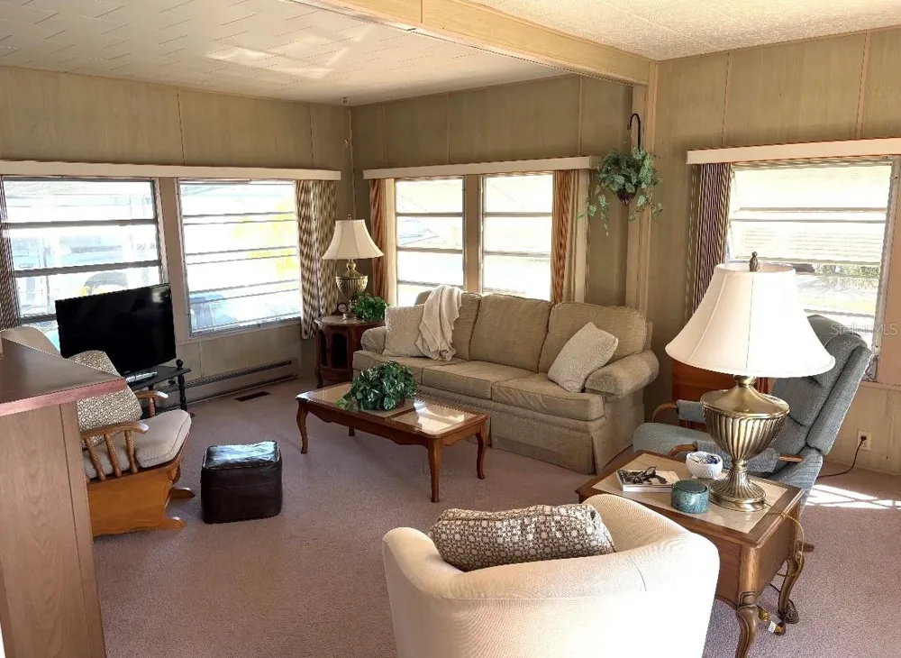 5037 9TH STREET W Bradenton, FL 34207