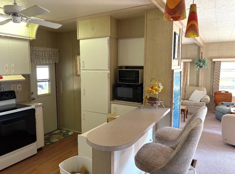 5037 9TH STREET W Bradenton, FL 34207
