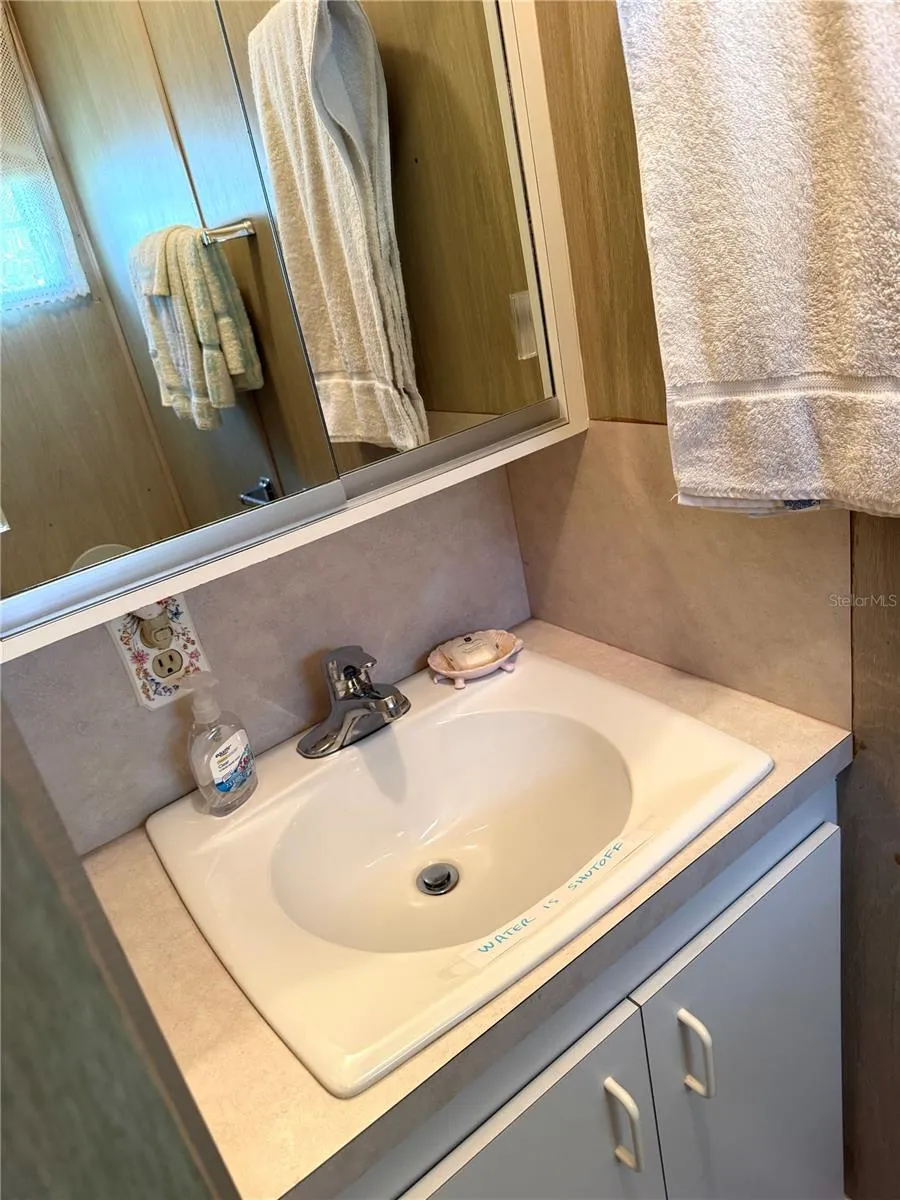 5037 9TH STREET W Bradenton, FL 34207