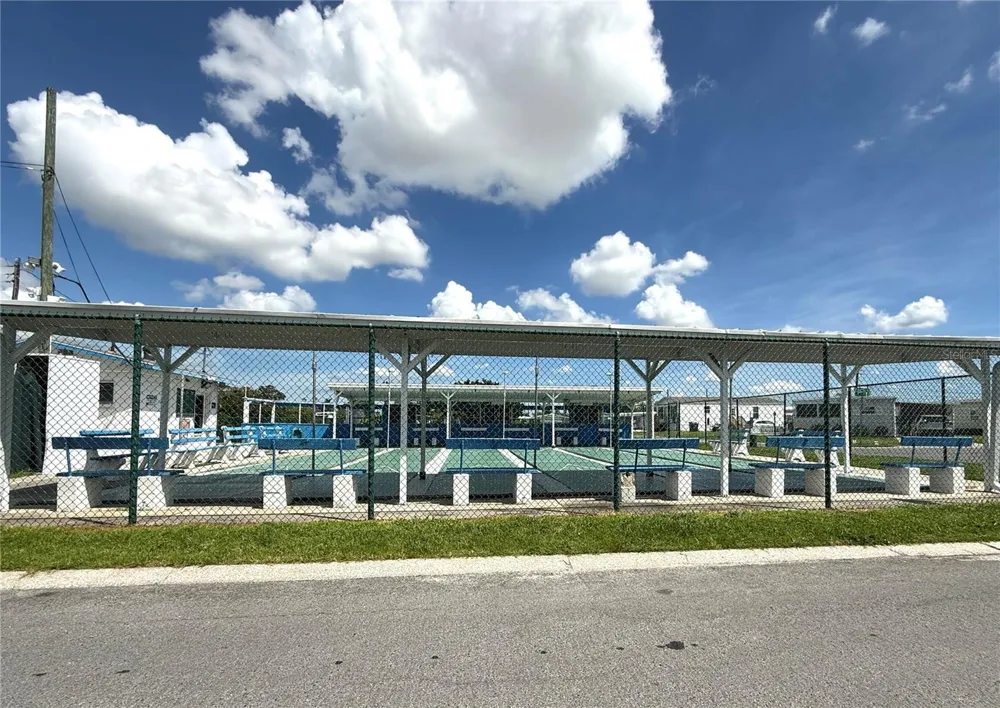 5037 9TH STREET W Bradenton, FL 34207