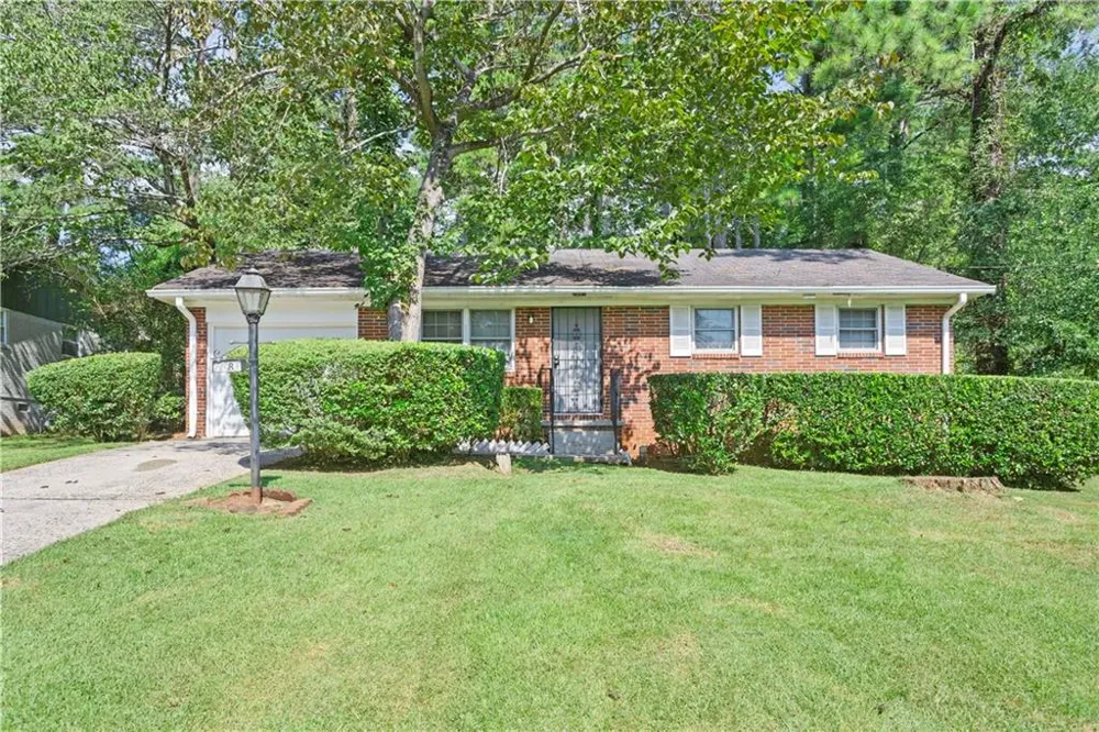 2881 Gwendon Terrace Decatur, GA 30034