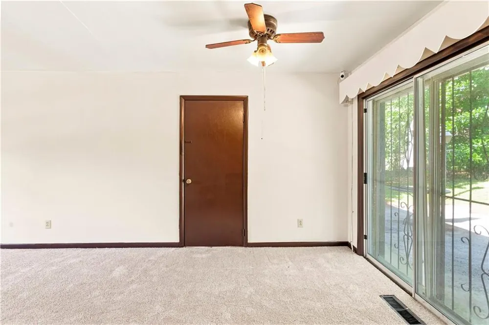 2881 Gwendon Terrace Decatur, GA 30034