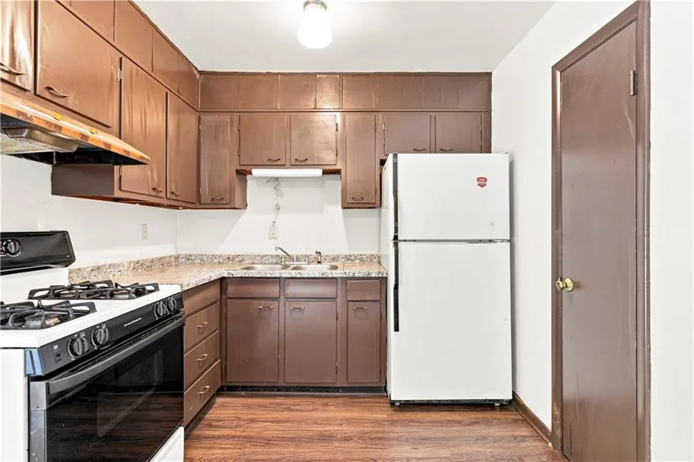 2881 Gwendon Terrace Decatur, GA 30034