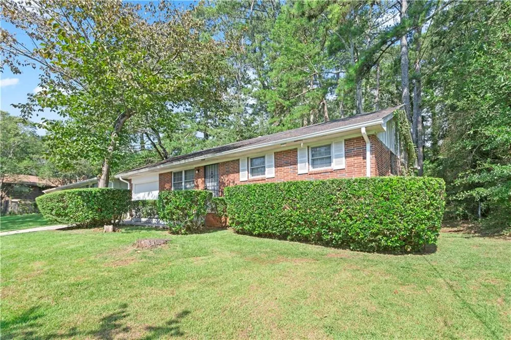2881 Gwendon Terrace Decatur, GA 30034