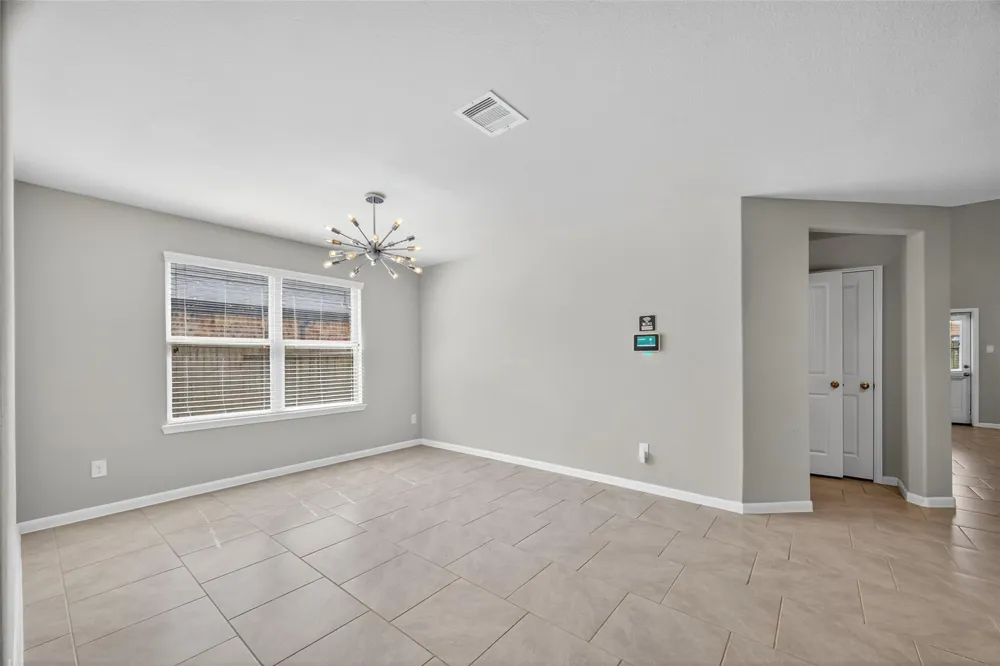 718 Harvest Bluff Drive Rosharon, TX 77583