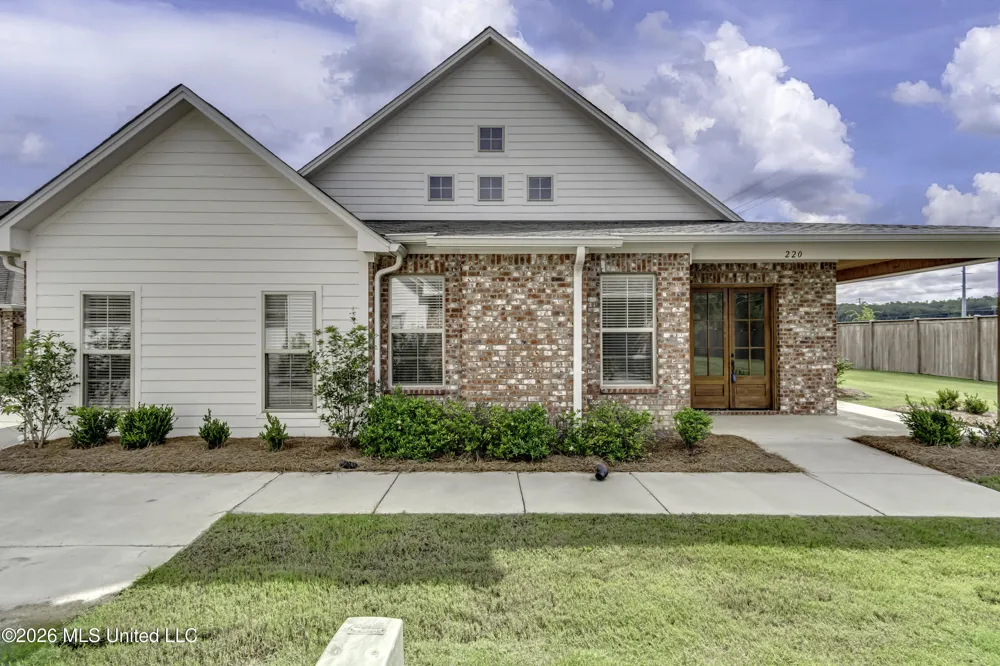 220 Freedom Ring Drive Brandon, MS 39047