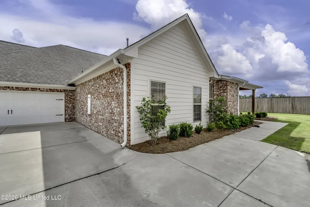 220 Freedom Ring Drive Brandon, MS 39047