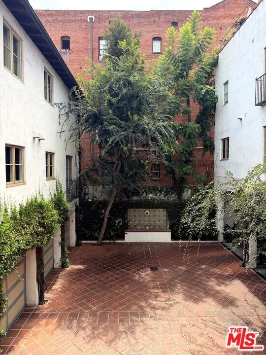 1414 Harper Avenue #16 West Hollywood, CA 90046