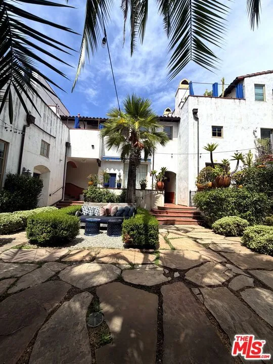 1414 Harper Avenue #16 West Hollywood, CA 90046