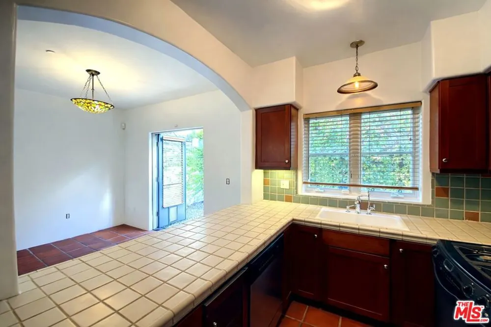 1414 Harper Avenue #16 West Hollywood, CA 90046