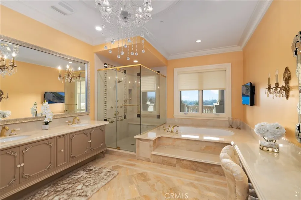 165 Circle Bradbury, CA 91008