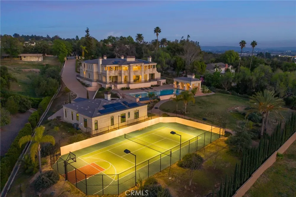 165 Circle Bradbury, CA 91008