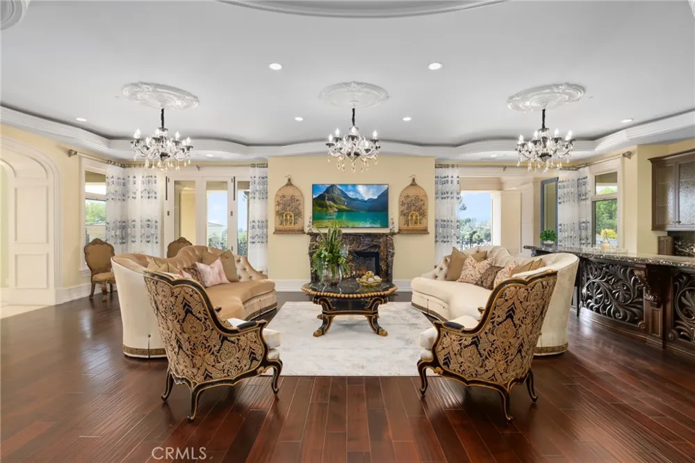 165 Circle Bradbury, CA 91008