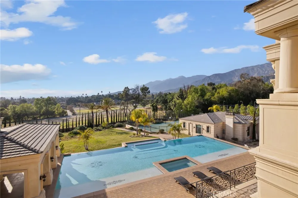 165 Circle Bradbury, CA 91008