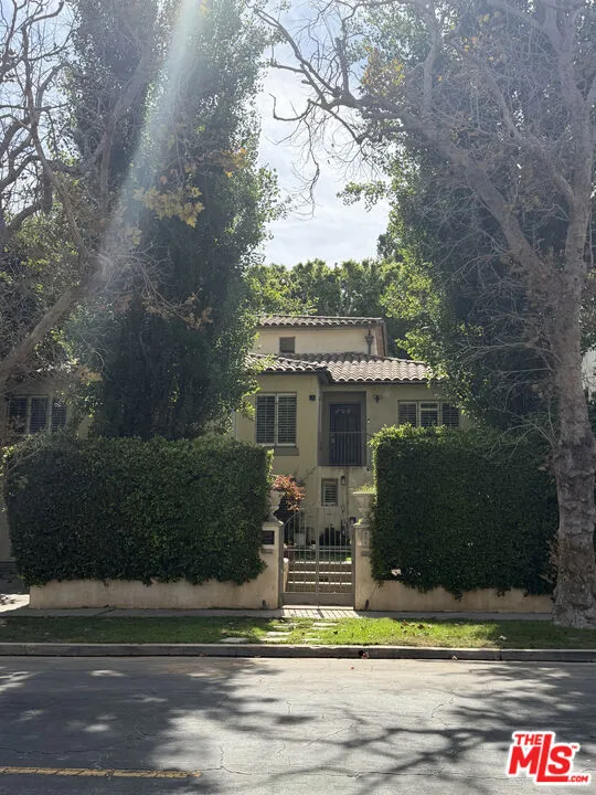 1035 Westholme Avenue Los Angeles, CA 90024