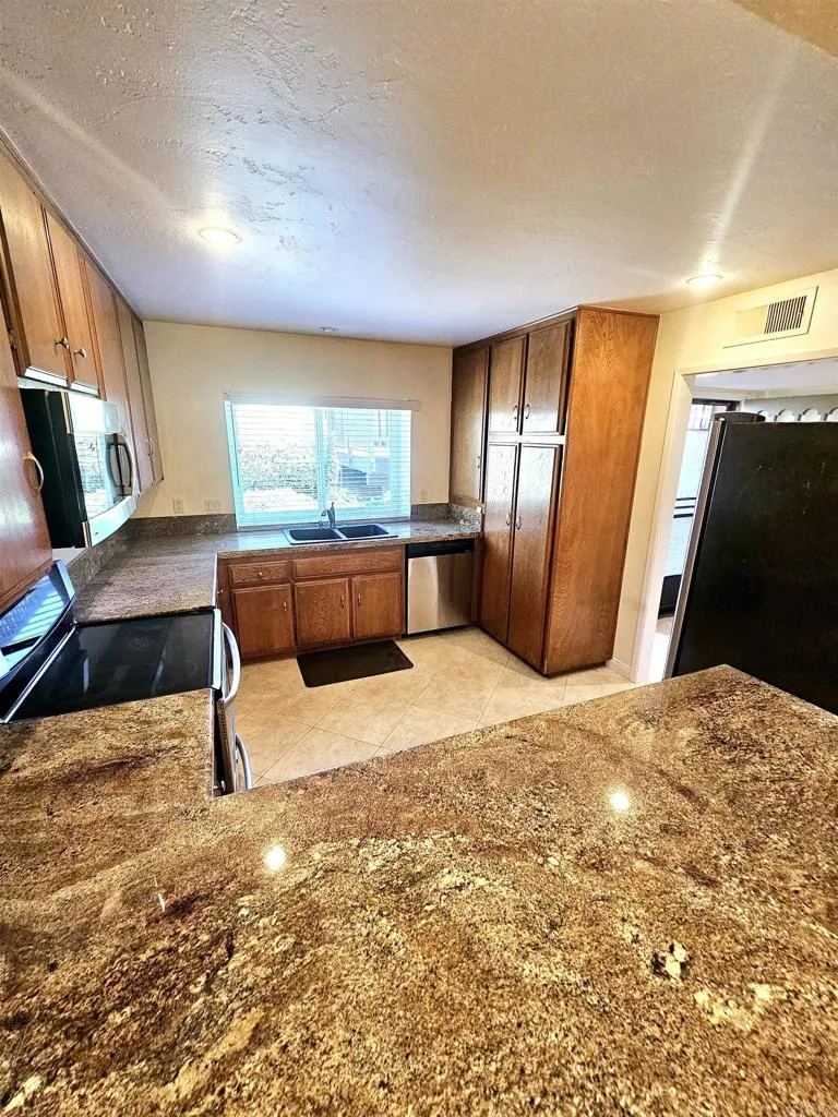 1635 Pala Lake Dr Fallbrook, CA 92028