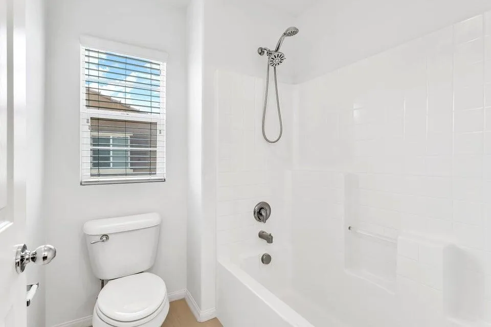 530 Calle Vibrante Palm Desert, CA 92211