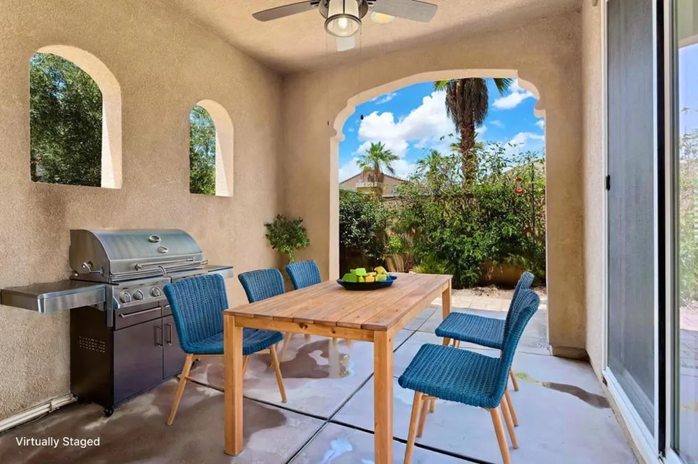 530 Calle Vibrante Palm Desert, CA 92211
