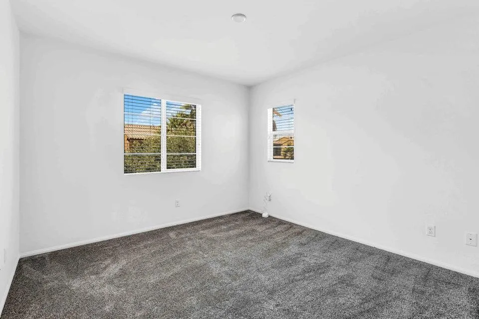 530 Calle Vibrante Palm Desert, CA 92211