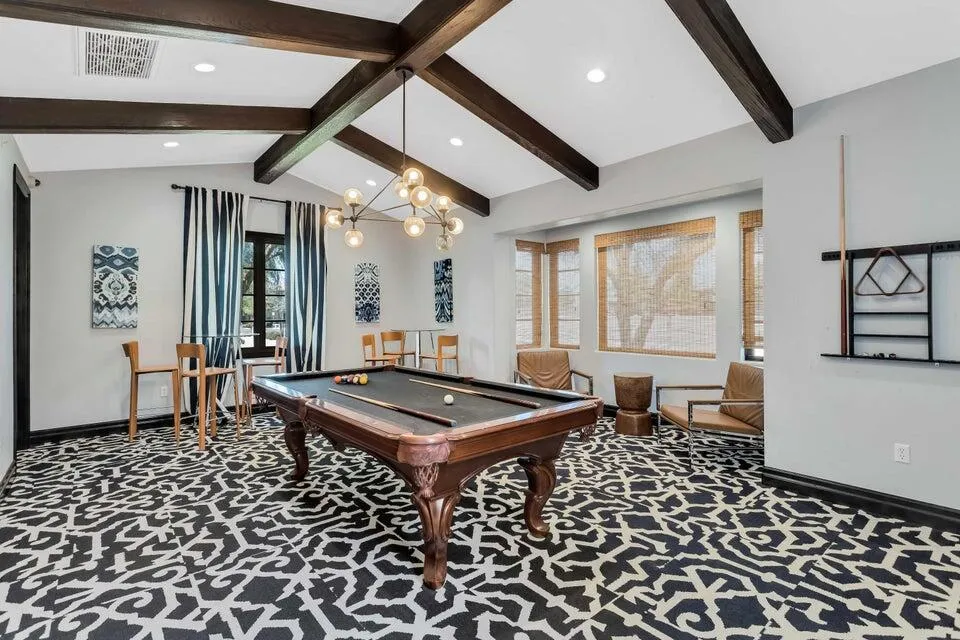 530 Calle Vibrante Palm Desert, CA 92211