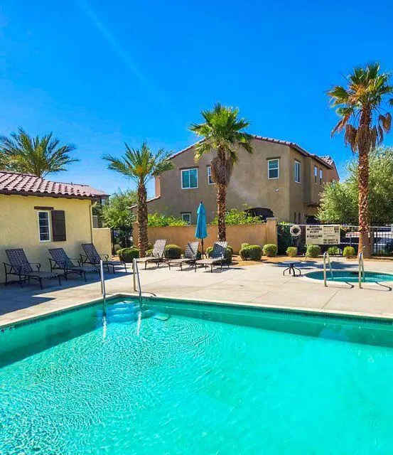 530 Calle Vibrante Palm Desert, CA 92211