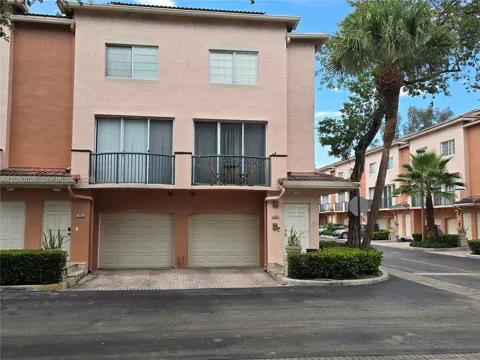2107 SE 10th Ave #818