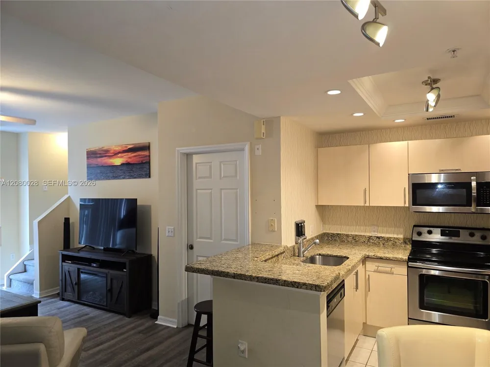 2107 SE 10th Ave #818 Fort Lauderdale, FL 33316