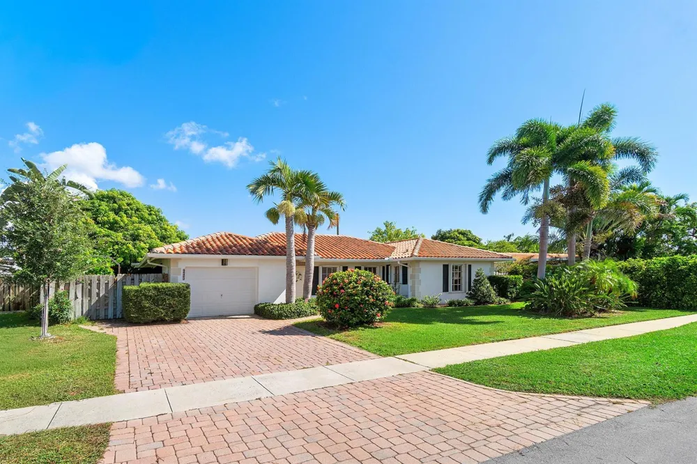 943 SW 5th Street Boca Raton, FL 33486